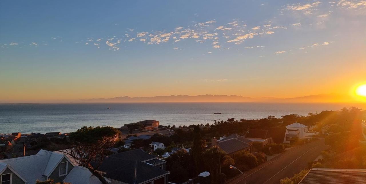 Mariner Guesthouse & Villa Simonʼs Town Exteriör bild